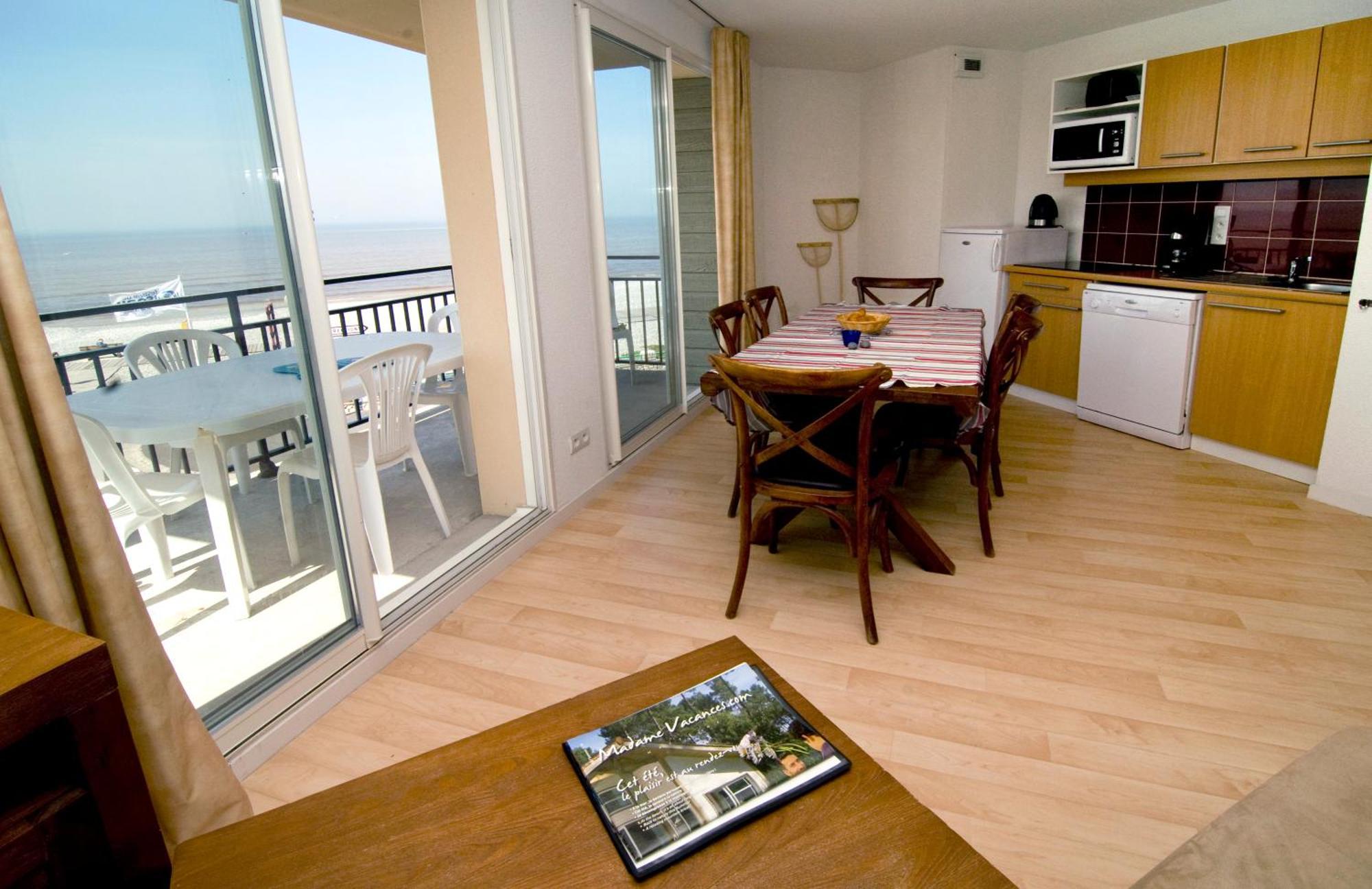 Madame Les Terrasses De La Cayeux-sur-Mer